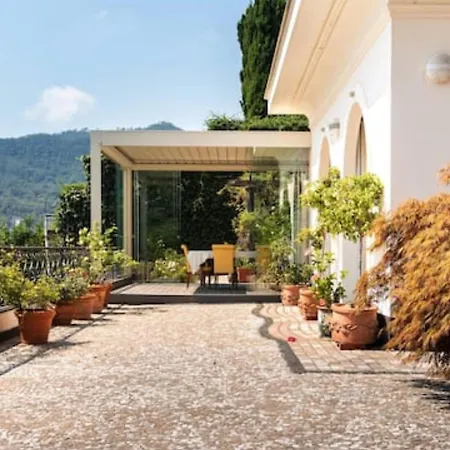 Sarita In Villa